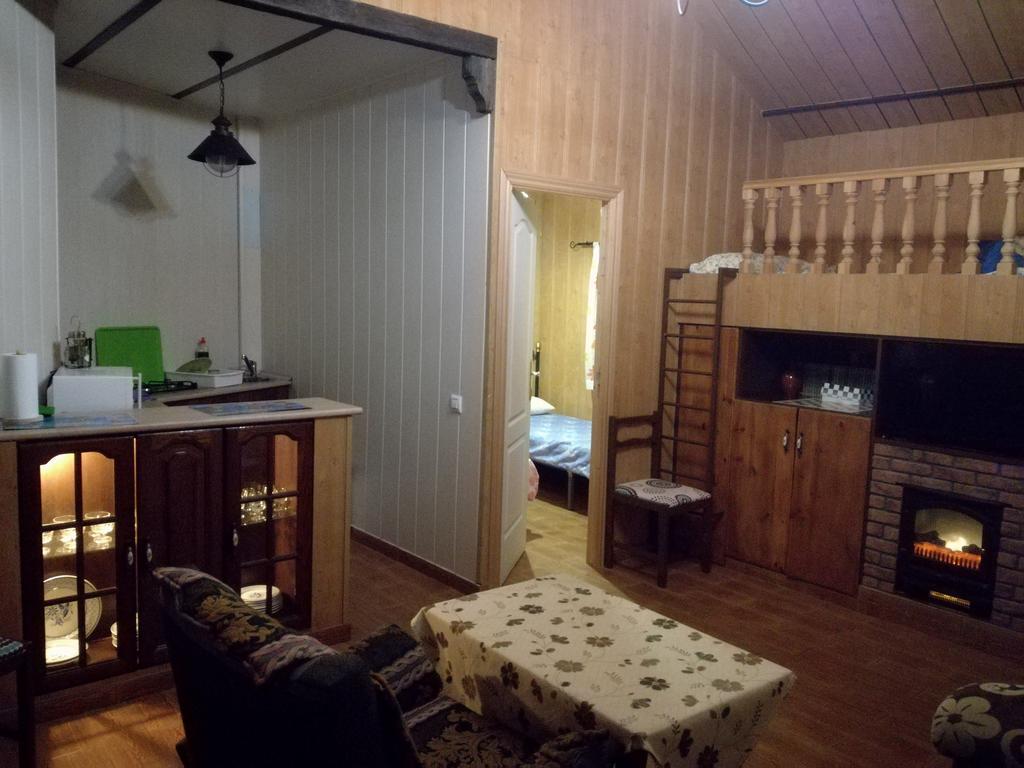Bungalow Perotonar Ideal Para Familia Con Ninos La Puebla de Cazalla Luaran gambar