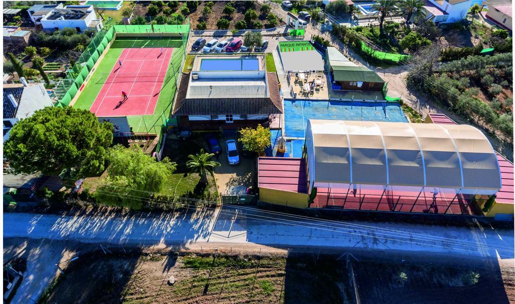 Bungalow Perotonar Ideal Para Familia Con Ninos La Puebla de Cazalla Luaran gambar